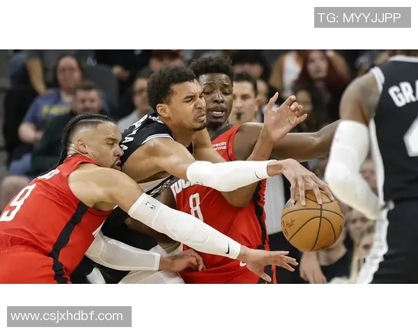 火箭与马刺季后赛第六场激战回顾与精彩瞬间分析