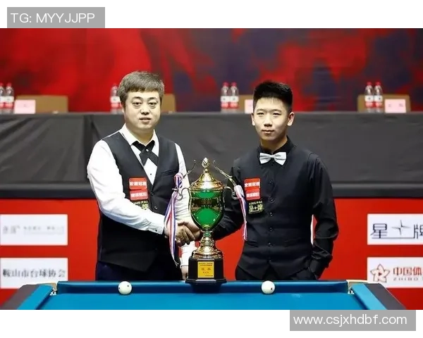 何文冲与于海涛的巅峰对决谁将成为新一代的拳坛传奇 何文冲与于海涛的巅峰对决谁将成为新一代的拳坛传奇